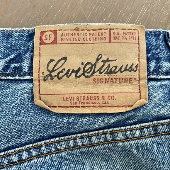 Men’s Vintage Levi Strauss Signature Jeans - Picture 4 of 6